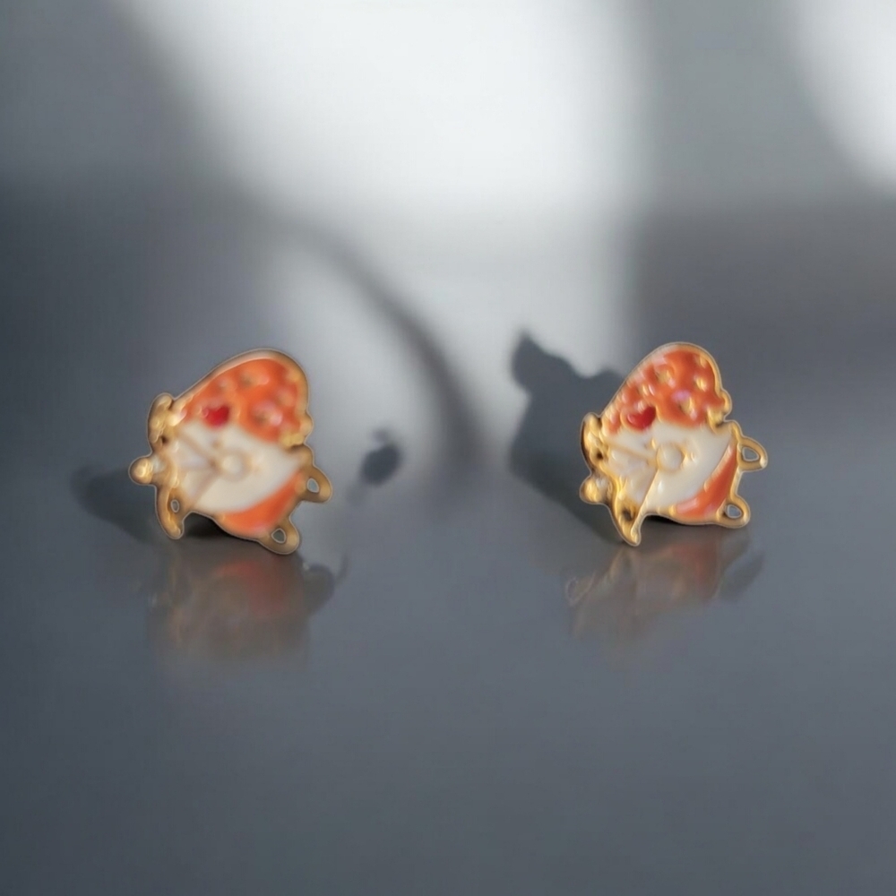 Gold and Red Cupid